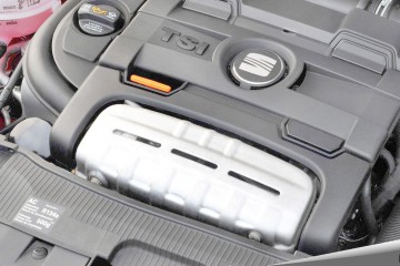 Seat cu certificat de înmatriculare fals, descoperit în Vama Veche
